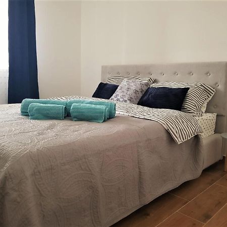 Apartman Astra Sremska Mitrovica Extérieur photo