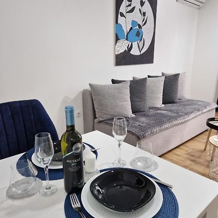 Apartman Astra Sremska Mitrovica Extérieur photo