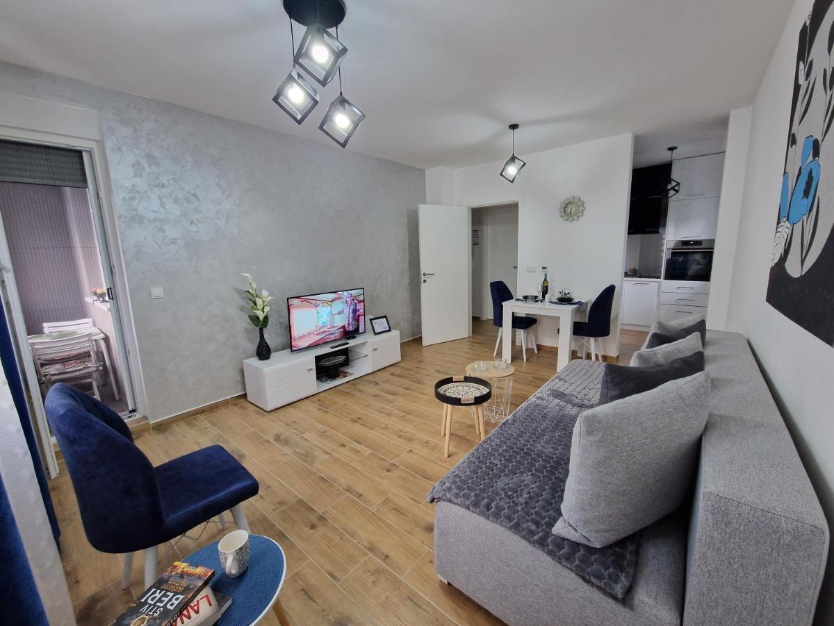 Apartman Astra Sremska Mitrovica Extérieur photo