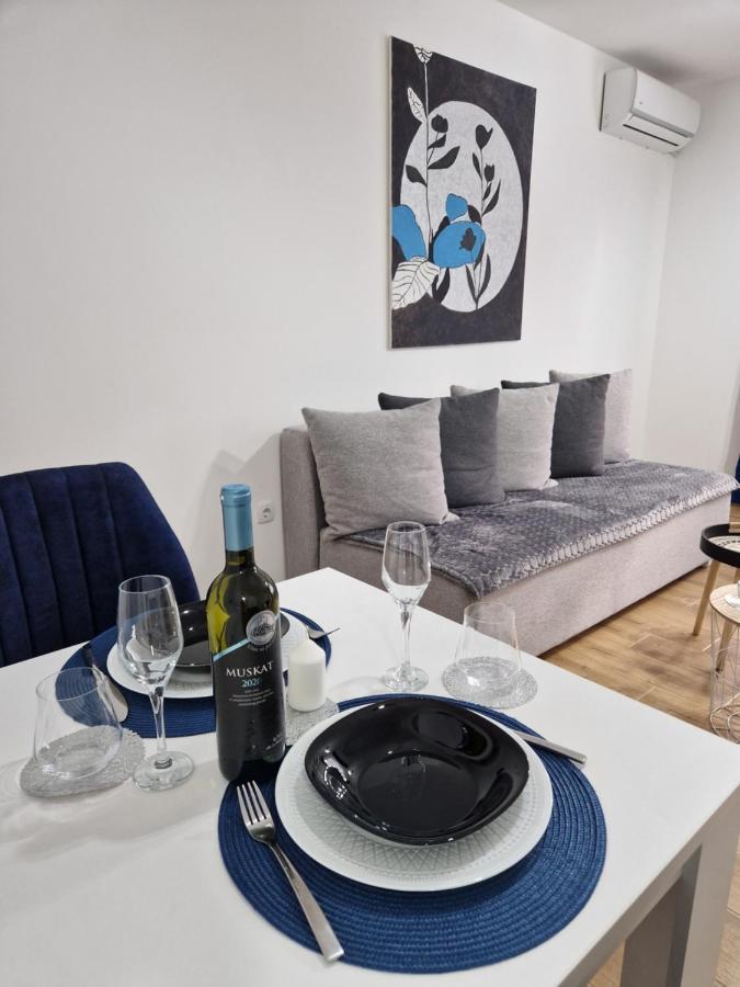 Apartman Astra Sremska Mitrovica Extérieur photo