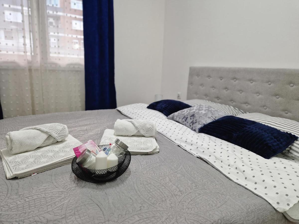Apartman Astra Sremska Mitrovica Extérieur photo