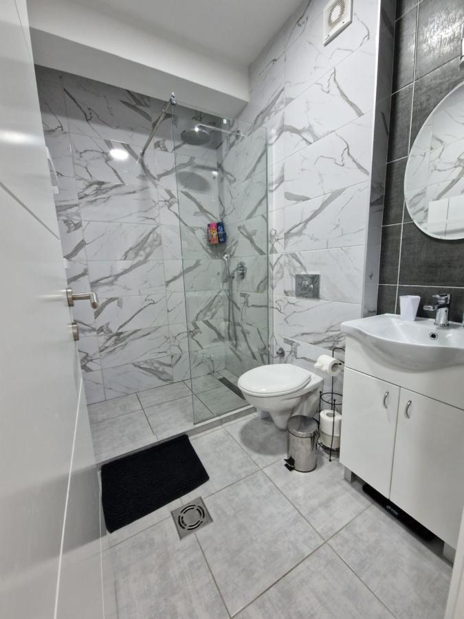 Apartman Astra Sremska Mitrovica Extérieur photo