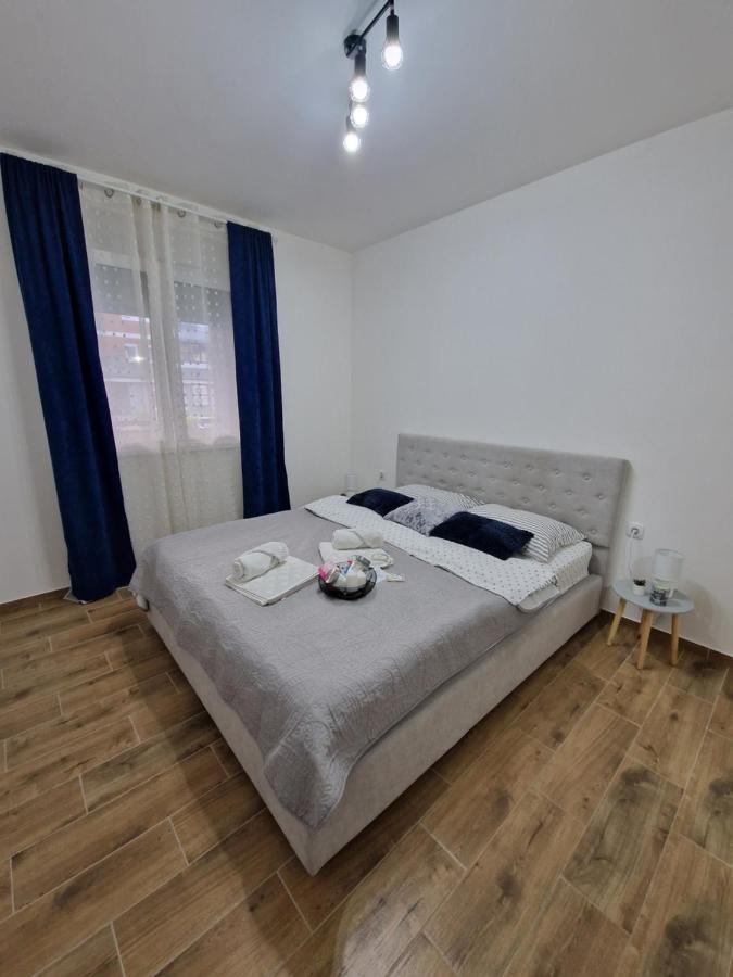 Apartman Astra Sremska Mitrovica Extérieur photo