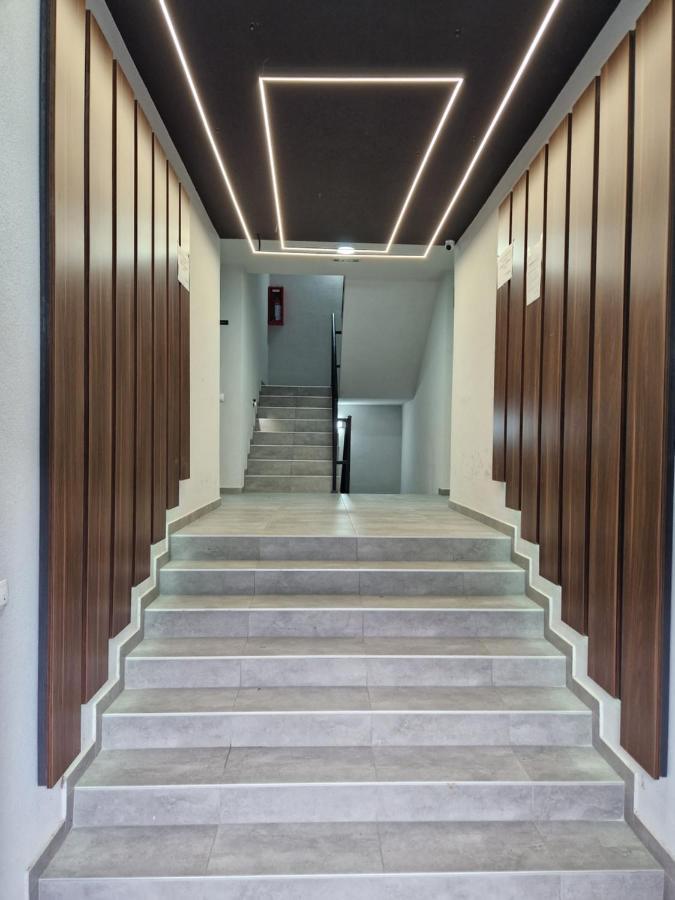 Apartman Astra Sremska Mitrovica Extérieur photo