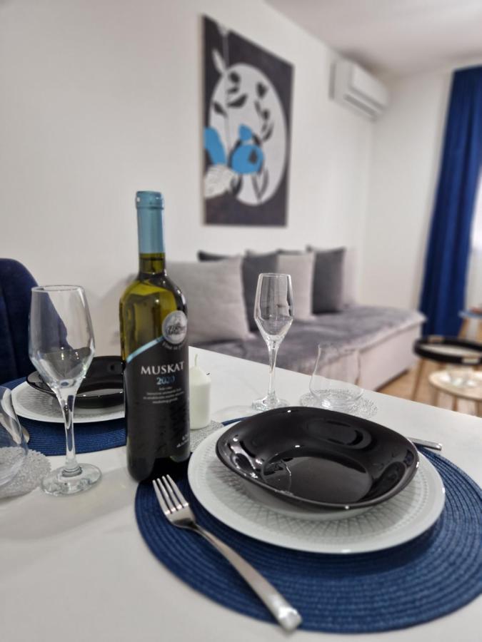 Apartman Astra Sremska Mitrovica Extérieur photo